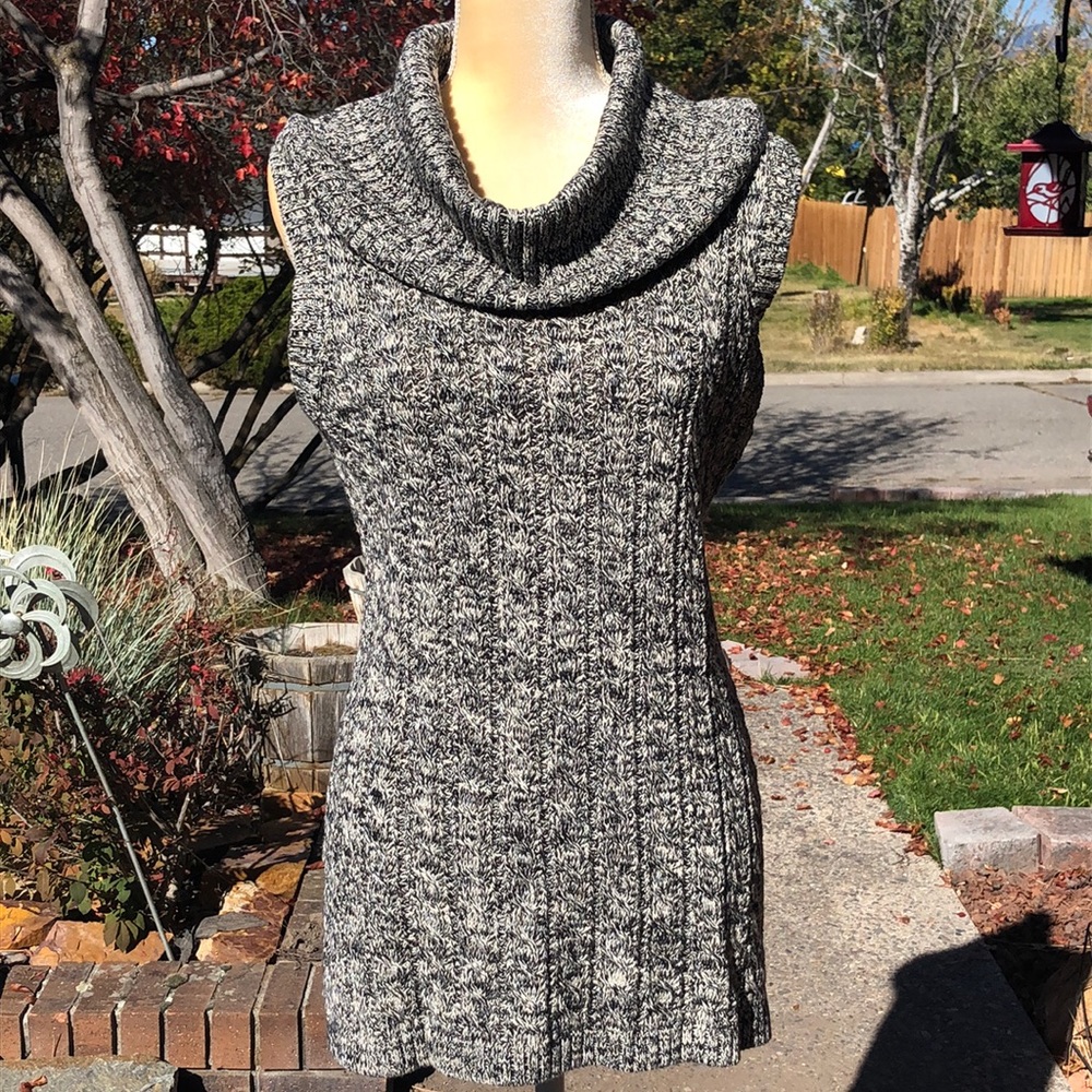 Women’s short sleeve cowl neck sweater